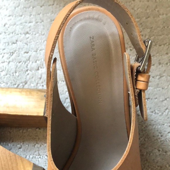 Zara Basic Collection stacked heel sandal - Picture 2 of 3